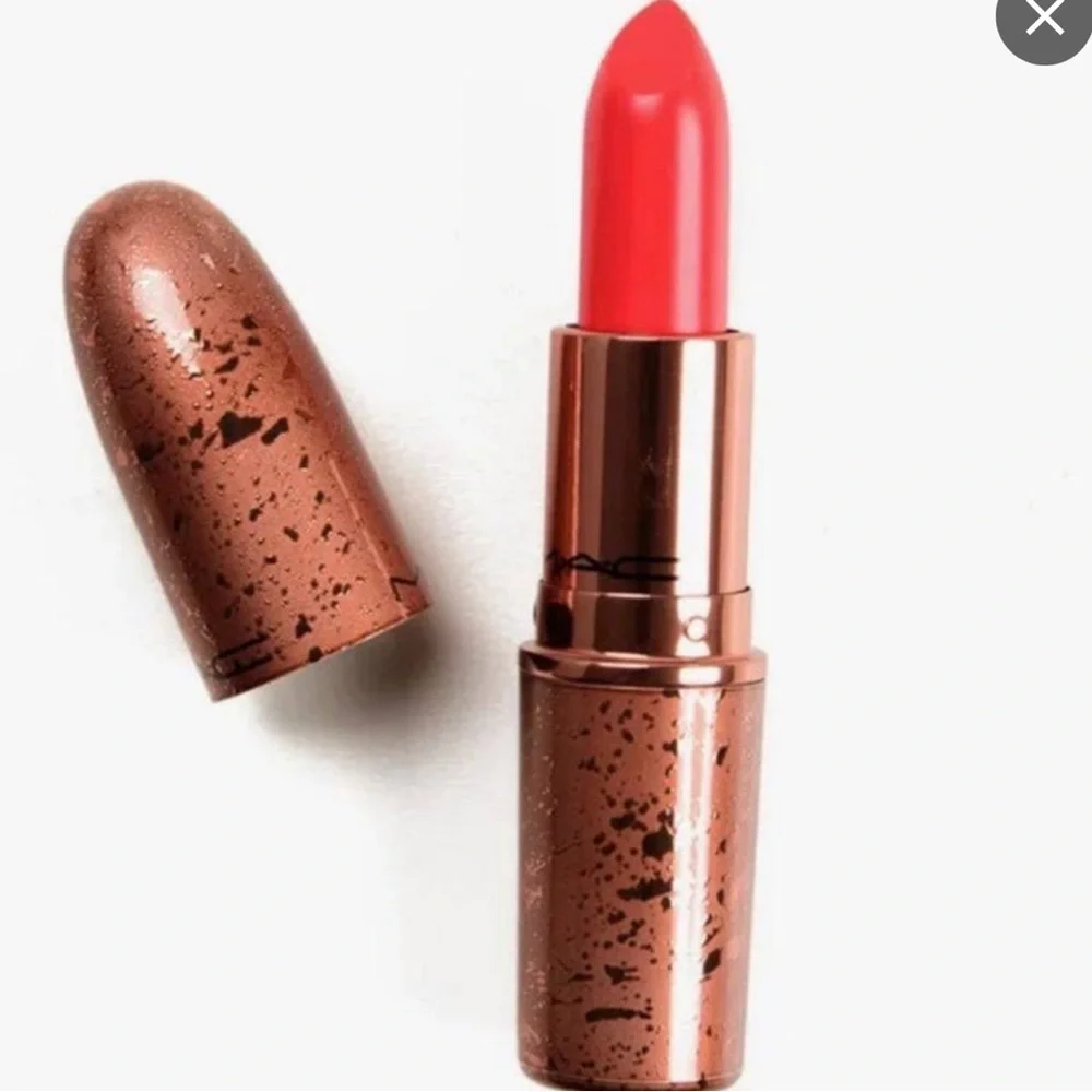 🌙💗 Rare! Mac Cannes Do! Lipstick